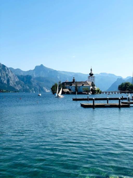 Fewo Kuferzeile Gmunden Seenaehe Luaran gambar